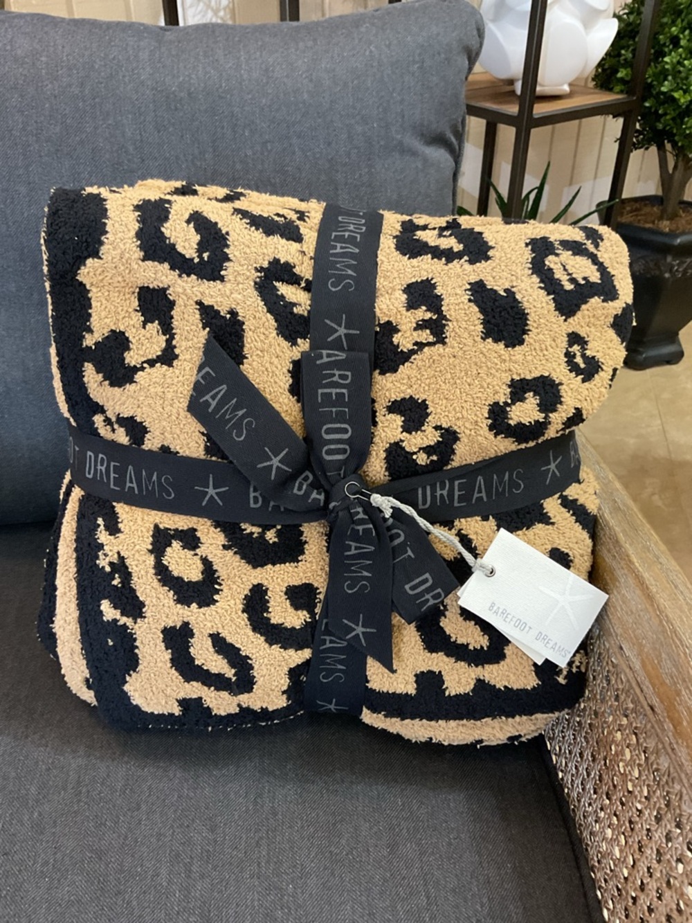 NWT Barefoot Dreams “BITW” Adult Throw